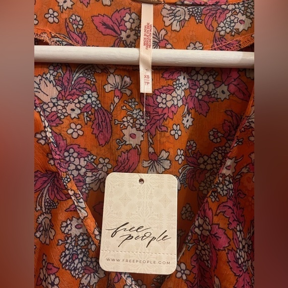 NWT  - Free People Nina Printed Top in Tulips Ditsy - Picture 6 of 7